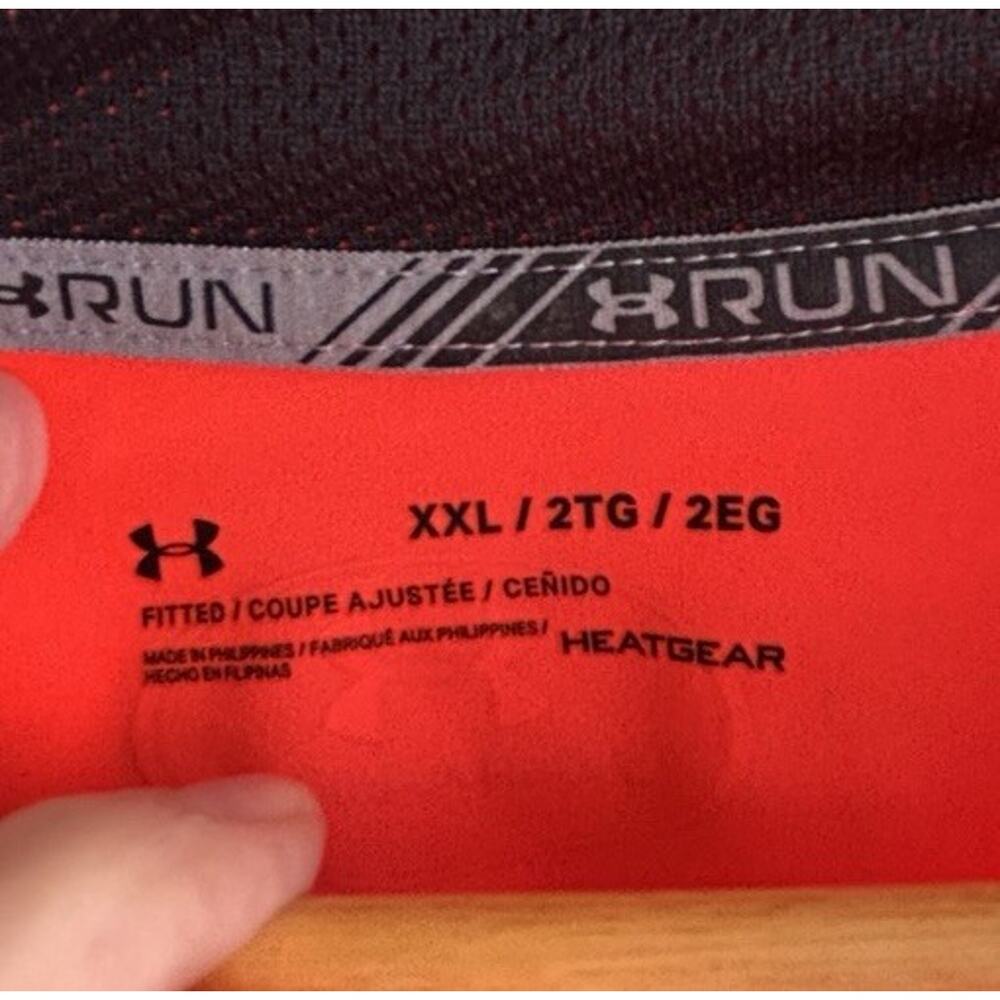 Under Armour Mens 2XL Run Black Orange Heatgear Hooded Running Jacket $70 - Picture 2 of 6